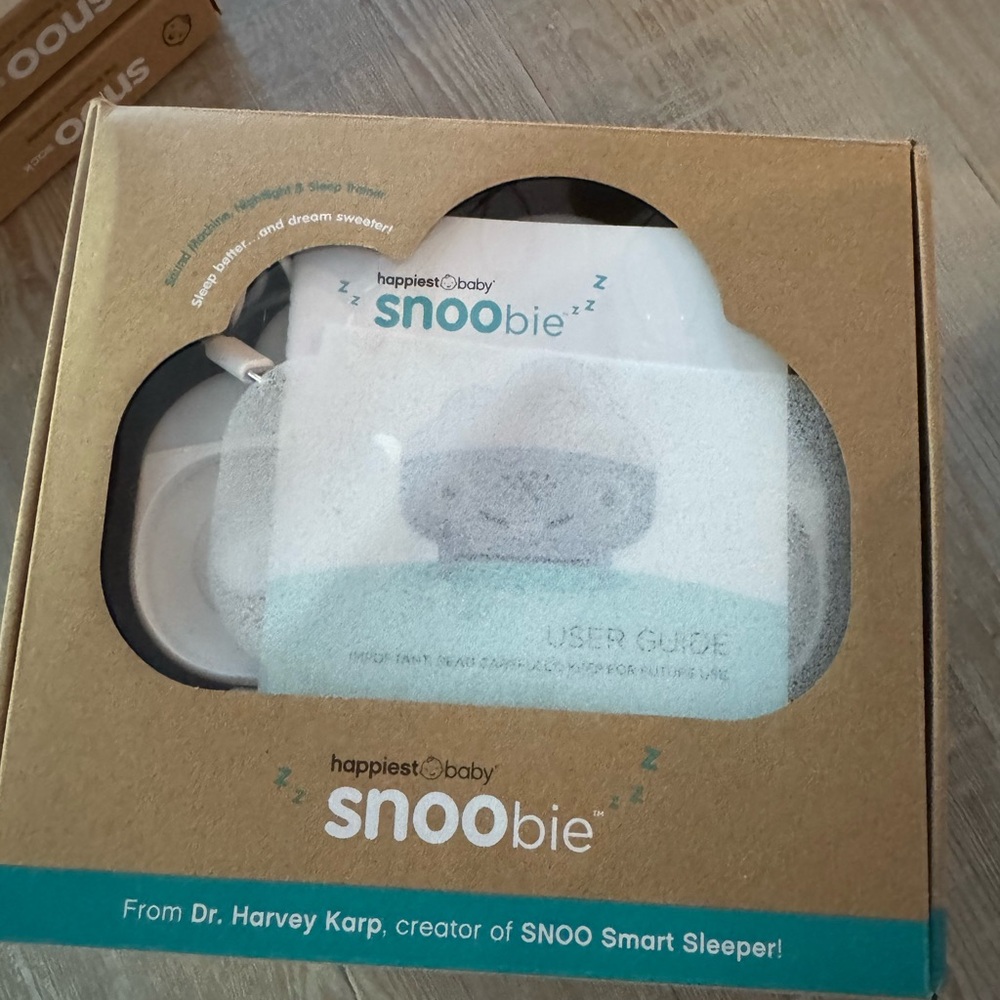 SNOOBIE sound machine